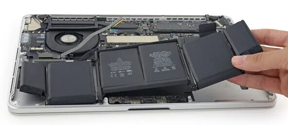 Заміна акумулятора MacBook Pro 15" (2008-2012) А1286
