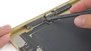 Замена динамика iPad 7 10.2