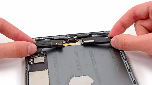 Заміна динаміка iPad mini