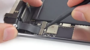 Замена динамика iPad Pro 12.9