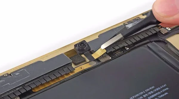 Заміна фронтальної камери iPad Air 2