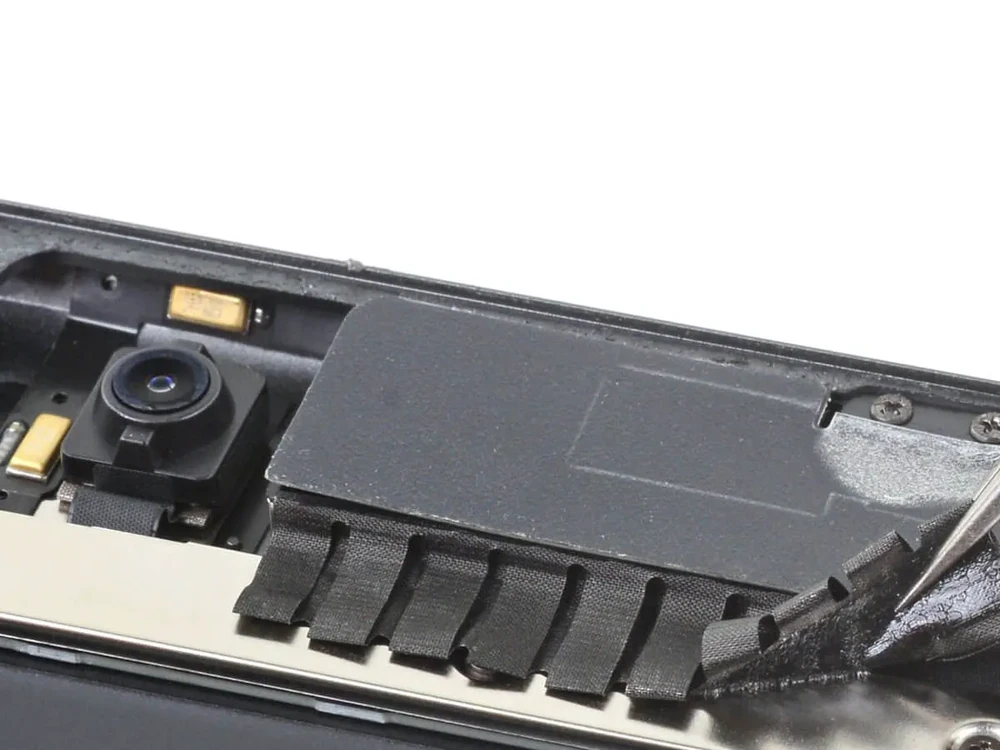 Заміна передньої камери iPad mini 5