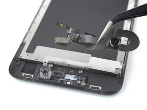 Замена датчика приближения iPhone SE 3 (2022)