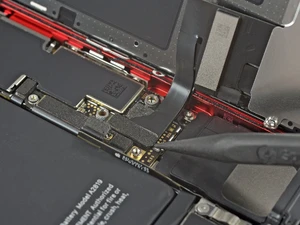 Замена кнопки вибро iPhone SE 3 (2022)