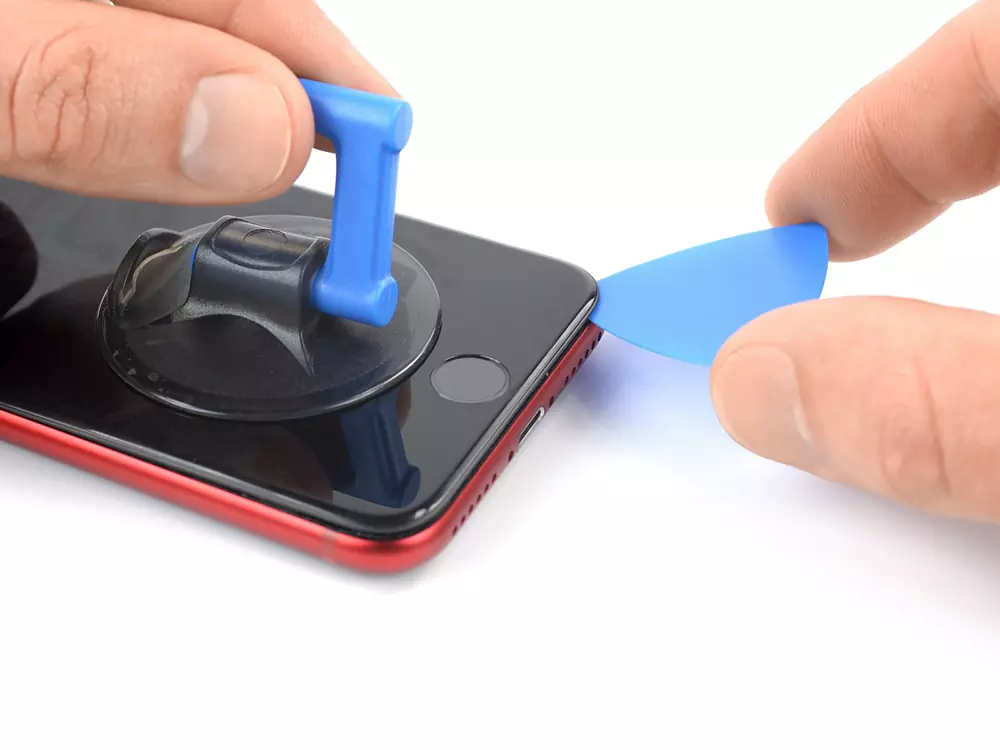 Замена корпуса iPhone SE 3 (2022)