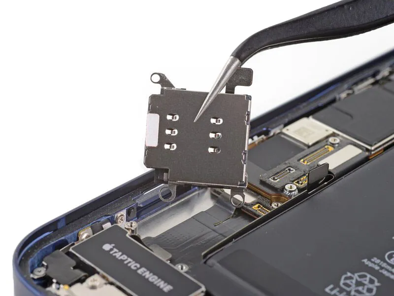 Заміна лотка SIM-карти (механізму) iPhone 13 mini