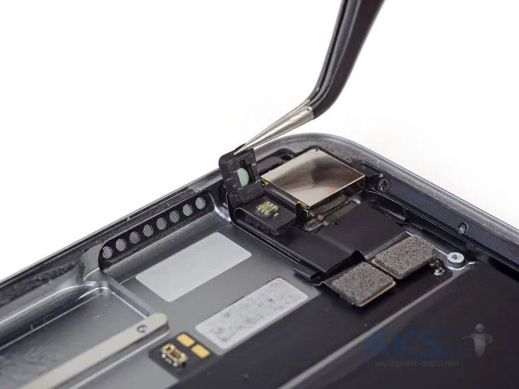 Замена микрофона iPad Pro 12.9" (2018)