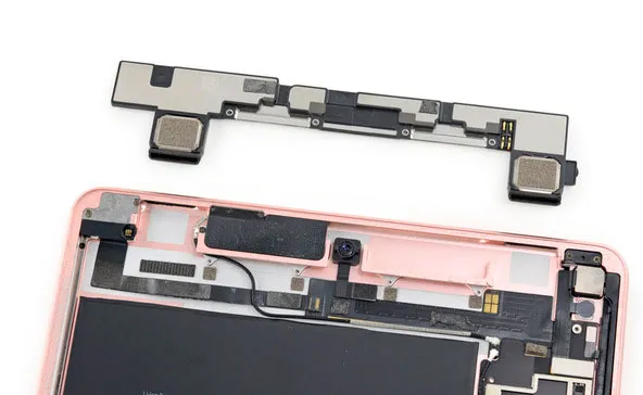 Замена микрофона iPad Pro 9.7"