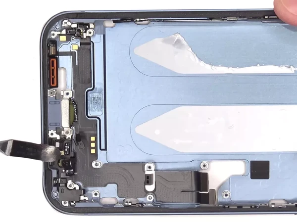Замена микрофона iPhone 14 Plus