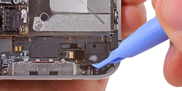 Замена микрофона iPhone 5s