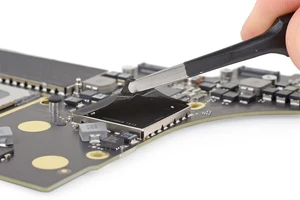 Замена накопителя (SSD PCI-E) 256Gb MacBook Pro 13