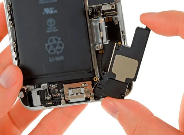 Замена полифонического (нижнего) динамика iPhone 6s Plus