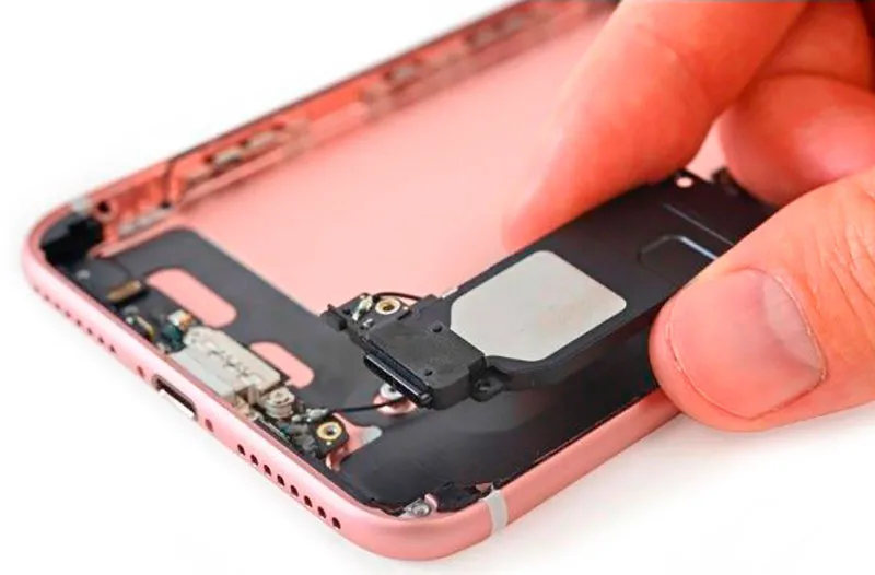 Замена полифонического (нижнего) динамика iPhone 8 Plus