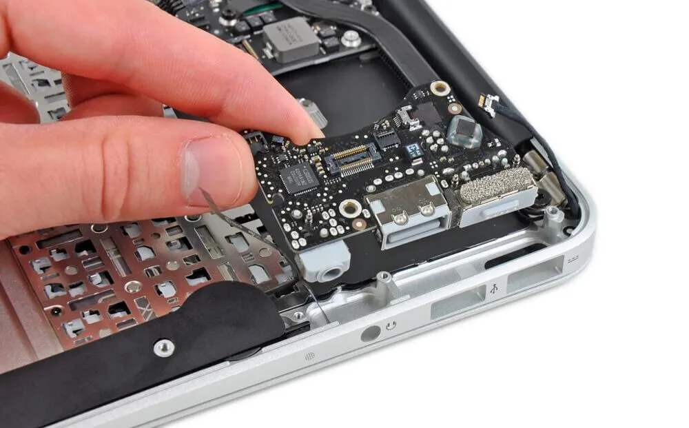 Заміна роз'єму зарядки MacBook Pro 13"Retina (2012 | 2013) А1425, А1502