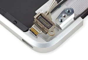 Замена разъема зарядки MacBook Pro 13