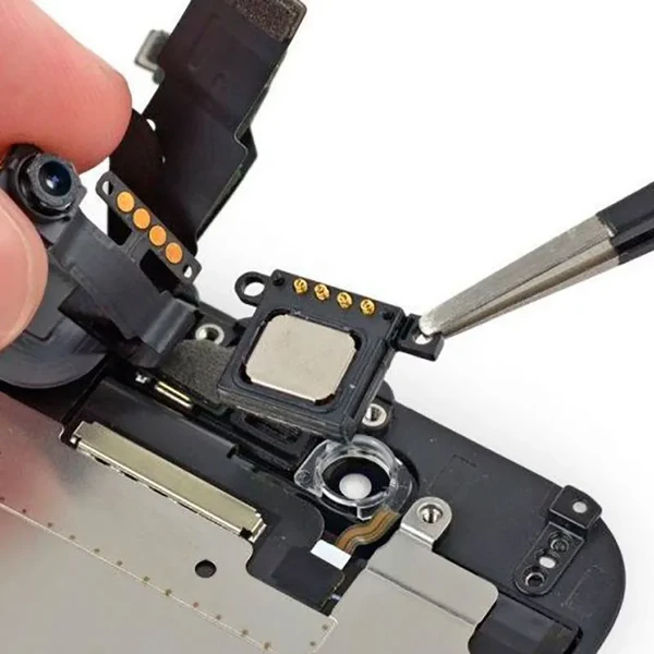 Заміна розмовного (верхнього) динаміка iPhone XR