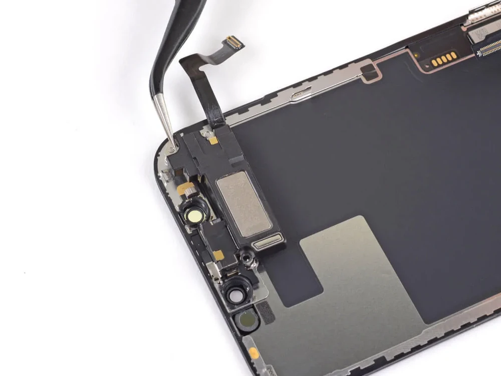 Заміна сітки голосового динаміка iPhone 13