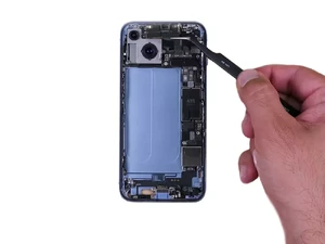 Замена сетки голосового динамика iPhone 14