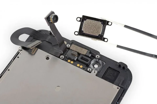 Замена сетки голосового динамика iPhone 8 Plus