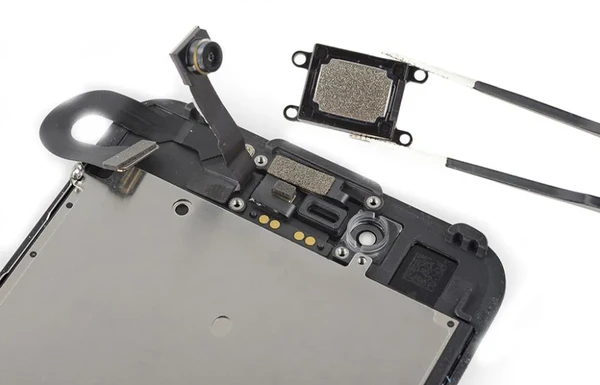 Замена сетки голосового динамика iPhone 8