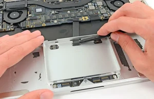 Замена шлейфа трекпада MacBook Pro 13