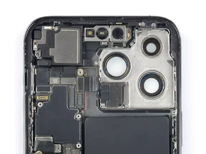 Заміна скла задньої камери iPhone 14 Pro Max