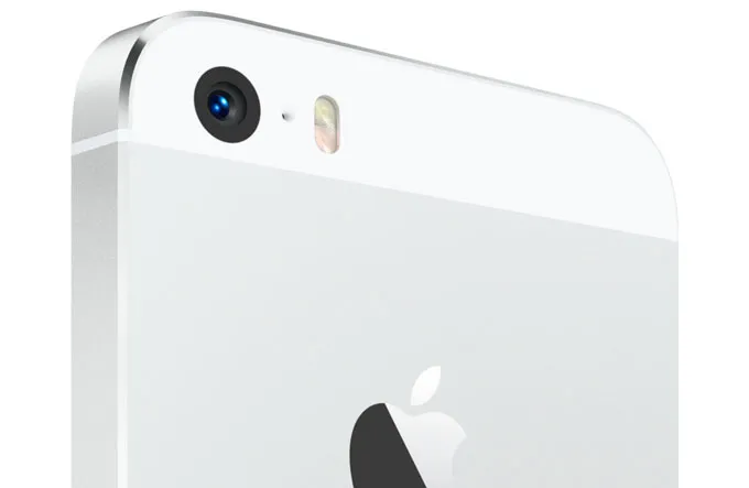 Заміна скла задньої камери iPhone 5