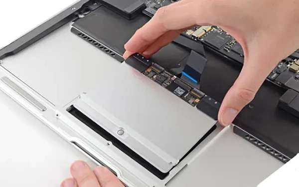 Замена тачпада MacBook Air 13" (2020) A2179