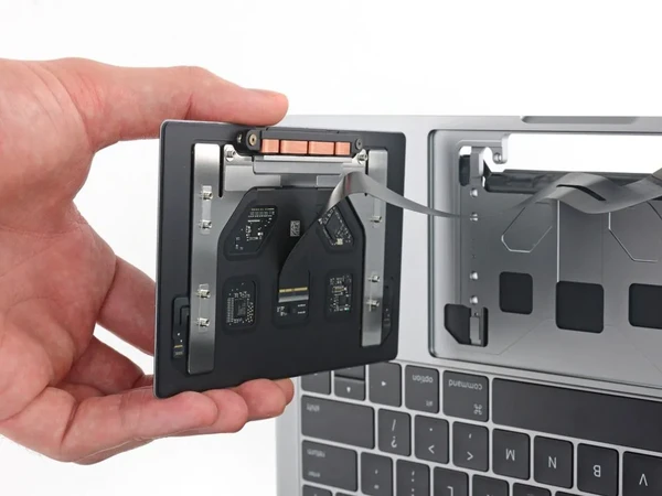 Замена тачпада MacBook Pro 13" (2020) A2289, A2251