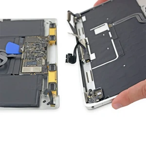 Заміна термопасти MacBook 12