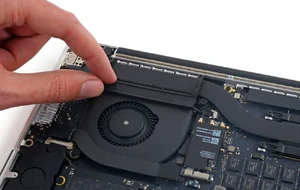 Замена термопасты MacBook Pro 15