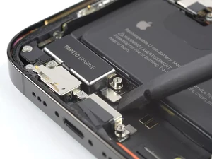 Замена виброзвонка iPhone 14 Pro