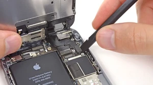 Заміна вібродзвоника iPhone 5