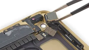 Замена задней камеры iPad Air 2