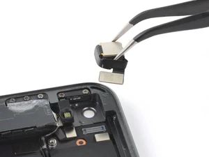 Замена задней камеры iPad mini 5