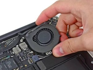 Замена кулера (охладителя) MacBook Air 13