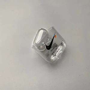Пластиковий чохол iLoungeMax Nike"85" для Apple AirPods - Фото 2