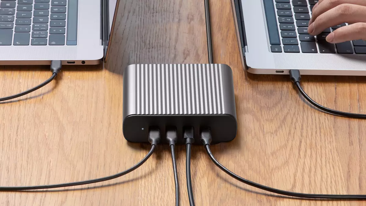 Повербанк Hyperjuice 245W GaN Desktop Charger для MacBook iPad | iPhone