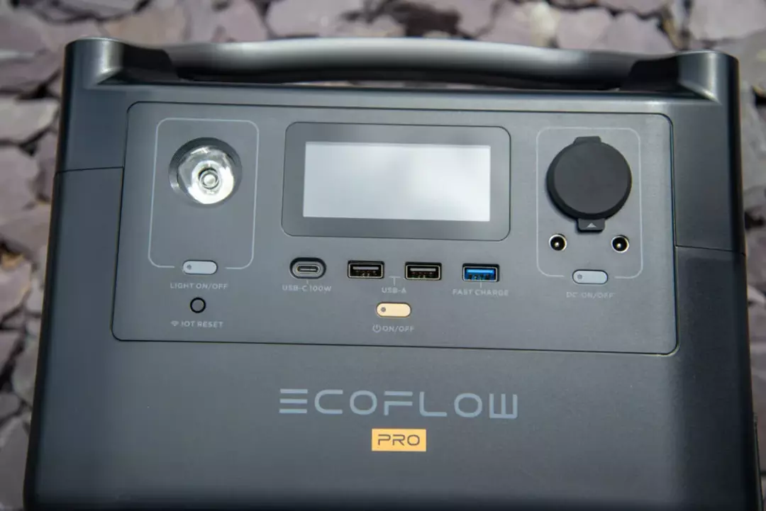 Зарядна станція EcoFlow River Max Pro Black 600W універсальна