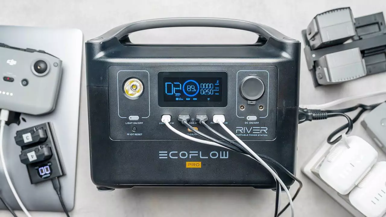Зарядна станція EcoFlow River Max Pro Black 600W