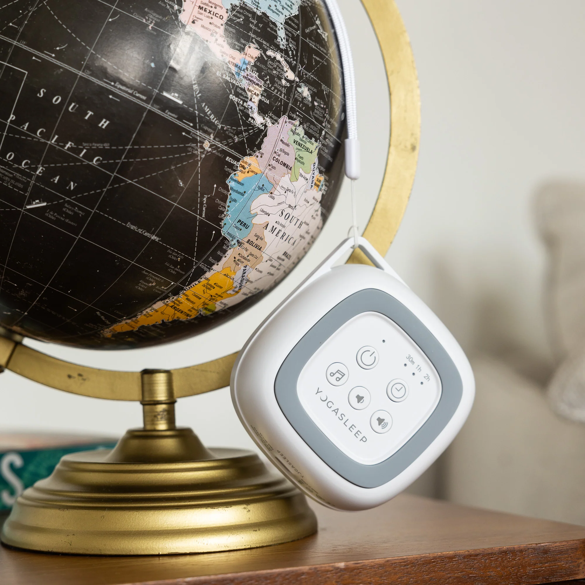 Генератор білогу шуму Yogasleep Travelcube White Noise Machine з таймером сну