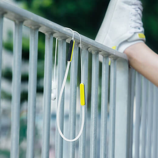 Держатель для наушников AirPods 2/1 Baseus Let's go Fluorescent Ring Sports Silicone Lanyard Sleeve