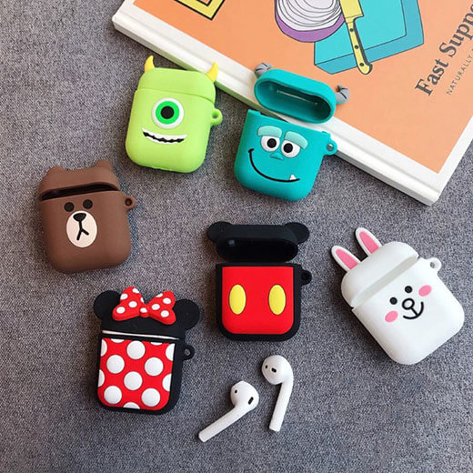 Мультяшный силиконовый чехол для AirPods с карабином iLoungeMax Big Eyes Monsters Зеленый