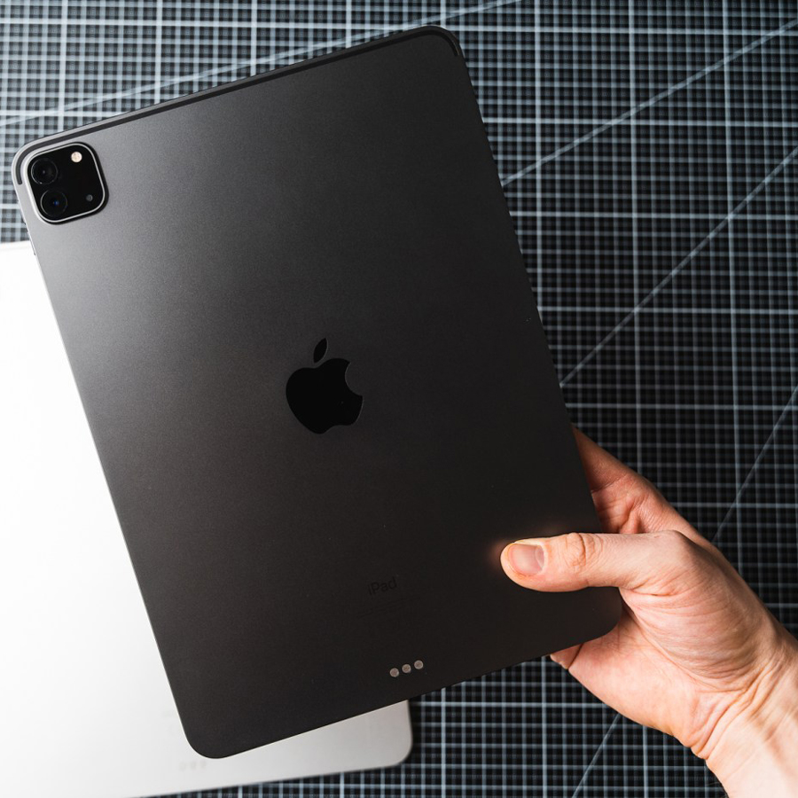 б/у iPad Pro 12.9" (2020) Wi-Fi+Cellular 256Gb Silver (MXFY2), купить по доступной цене