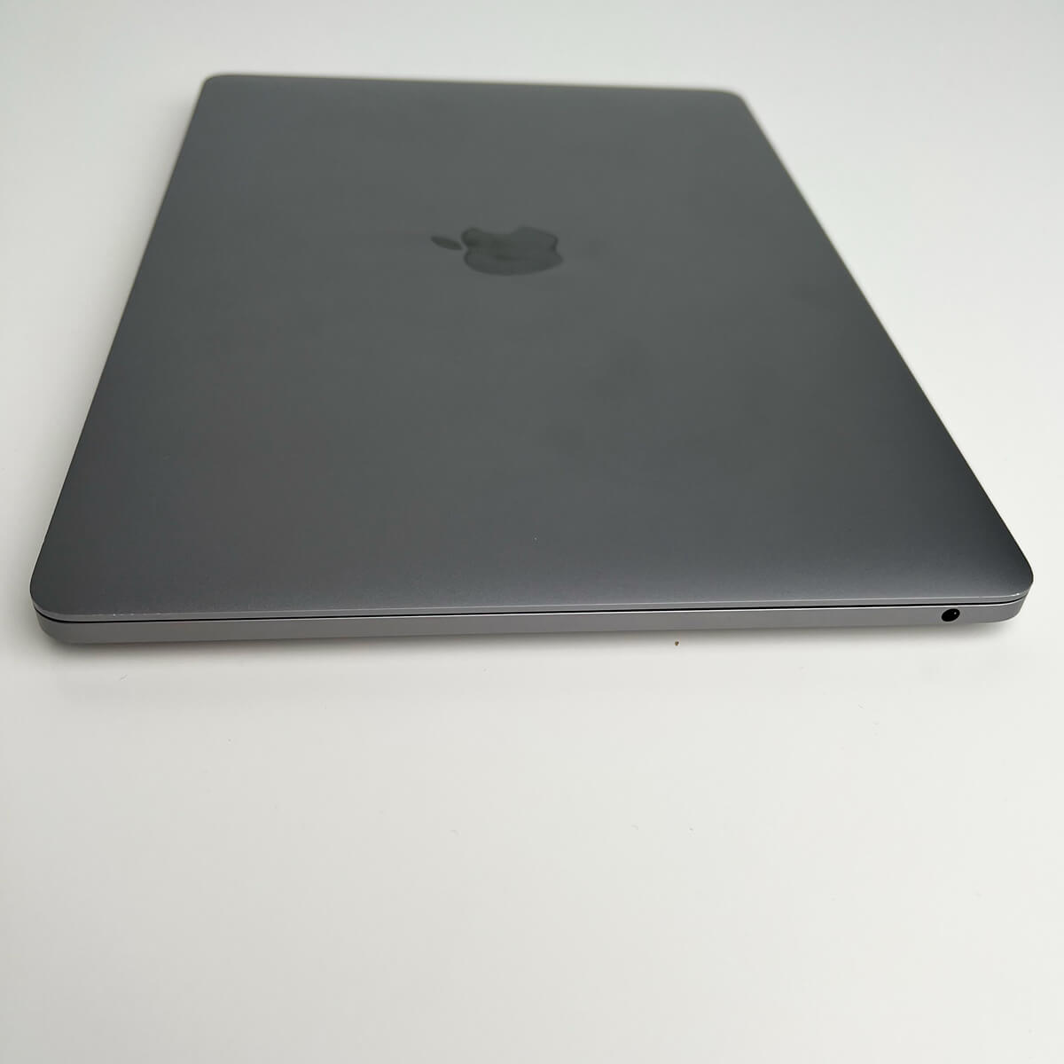 Комплектація Apple MacBook Pro 13" M1 512GB Space Gray (2020) (Z11C000E4) б/в