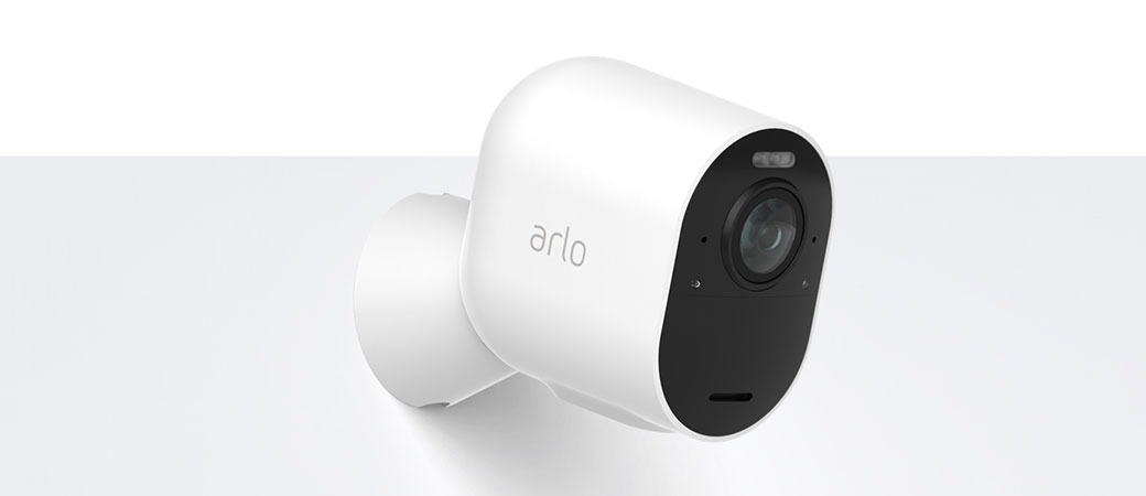 Умная камера видеонаблюдения Arlo Ultra 4K (в комплекте Smart Hub) 