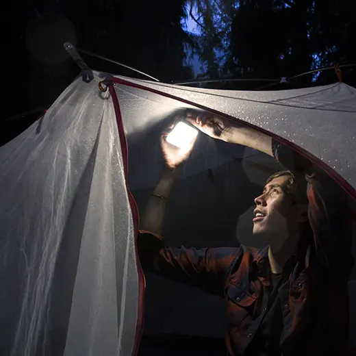Качественный портативный фонарь BioLite SunLight 100 Portable Solar Light