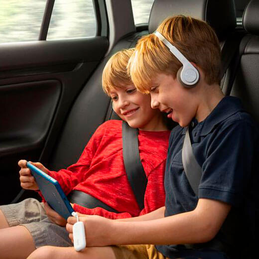 Bluetooth-адаптер Twelve South AirFly Duo для беспроводных наушников