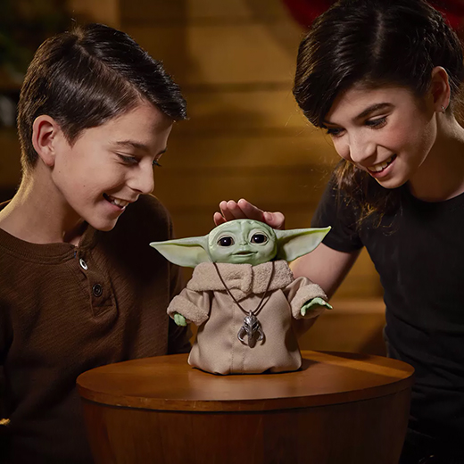 Интерактивная игрушка Hasbro Baby Yoda (Малыш Йода) из Звездные войны: Мандалорец