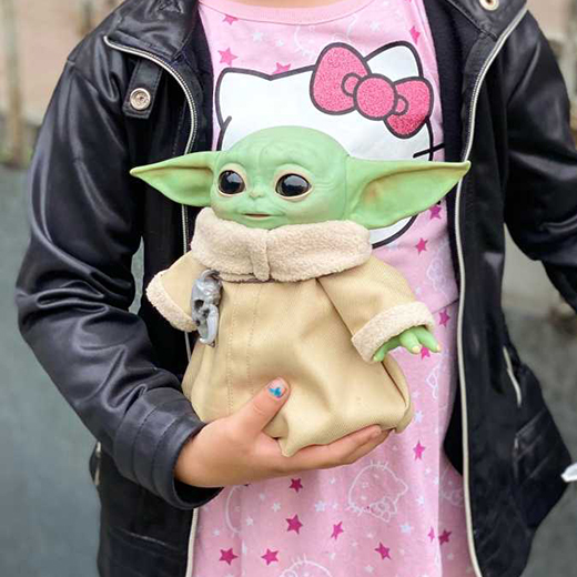 Интерактивная игрушка Hasbro Baby Yoda (Малыш Йода) из Звездные войны: Мандалорец